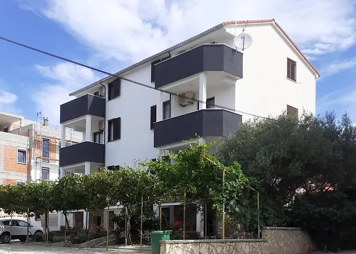 Apartments Parac
